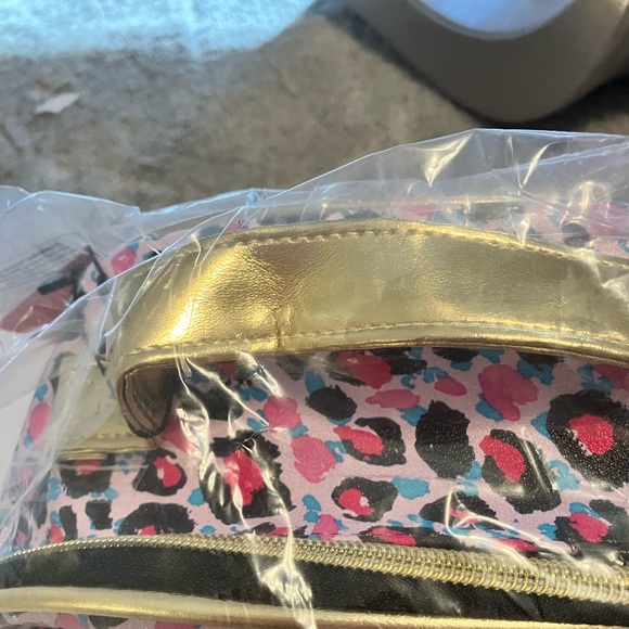Juicy Couture Pink Leopard Pattern Cosmetic Train Case NWT - Picture 12 of 12